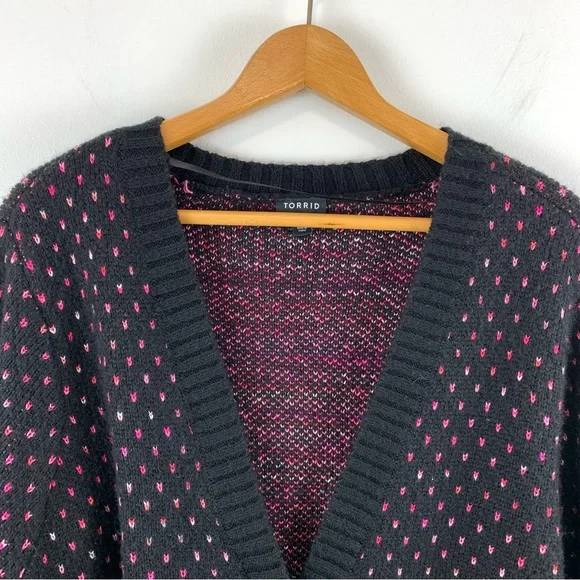 Torrid Cardigan Drop Shoulder V-Neck Button Front Sweater With Hearts Size 5X - Picture 5 of 15